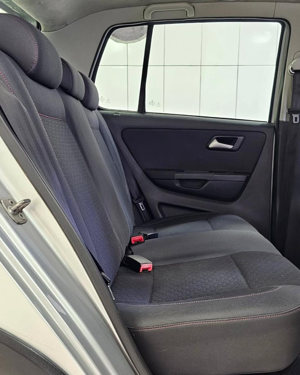 VW CROSSFOX 1.6 Mi TOTALFLEX 8V MANUAL 5P – 2014