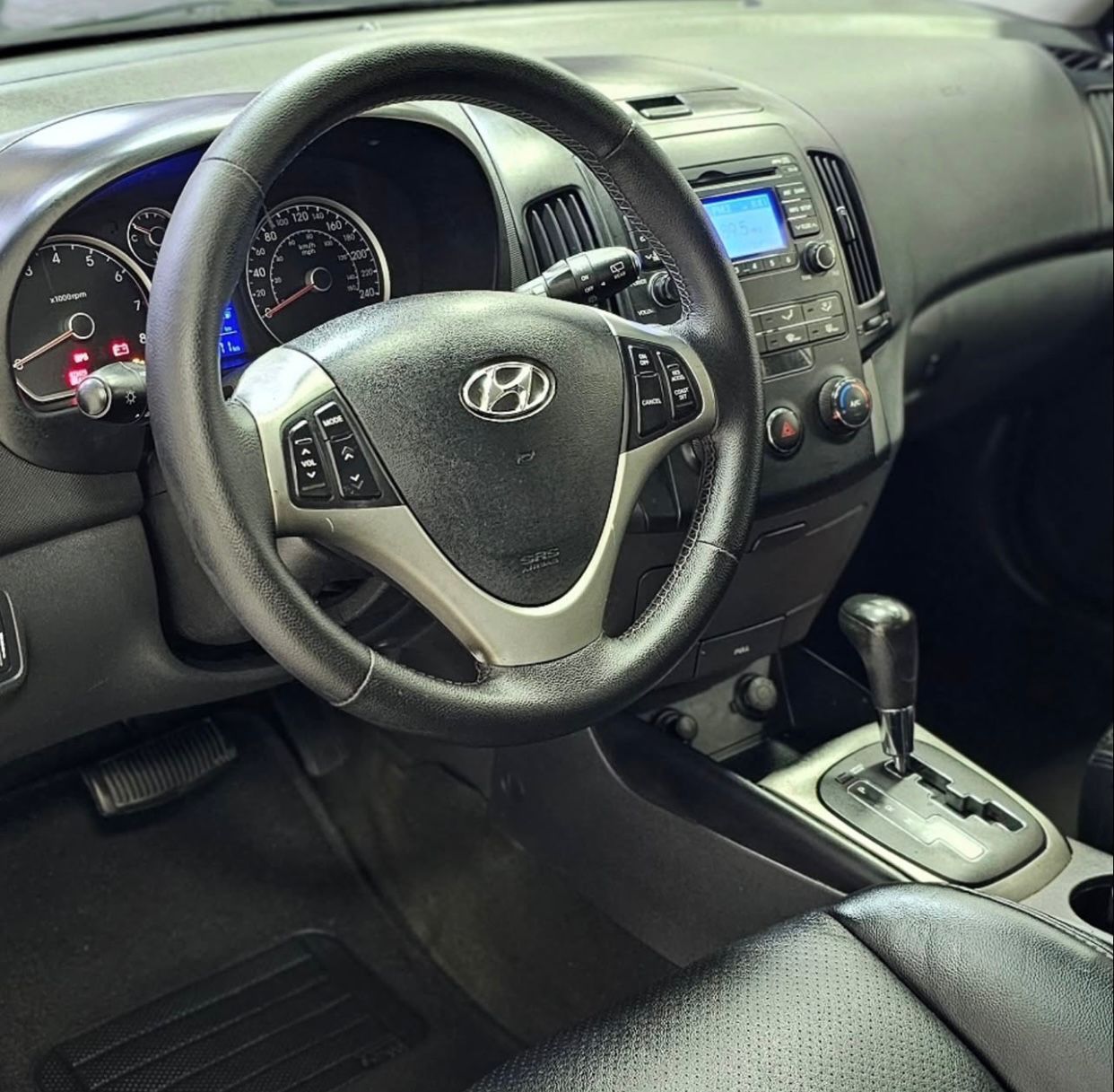 HYUNDAI I30 2.0 16V 145CV 5P AUTOMÁTICO – 2012
