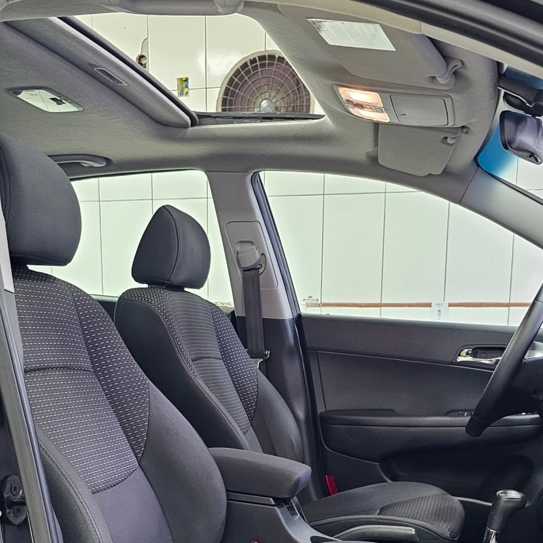 HYUNDAI I30 2.0 16V 145CV 5P AUTOMÁTICO – 2012